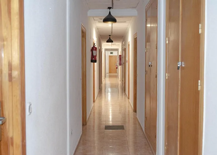 Hostal Gran Via Levante